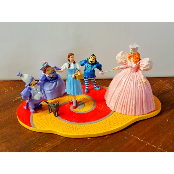 Department 56 - Wizard Of OZ Scene - Follow The Yellow Brick Road - 2004 Ltd Ed