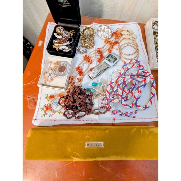 Fun Costume Jewlery And Boxes 