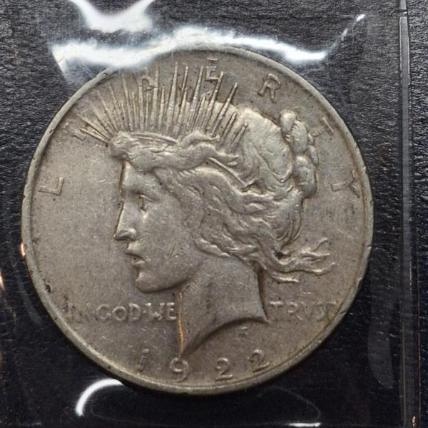 1922 90% Silver Peace Dollar - See Pictures