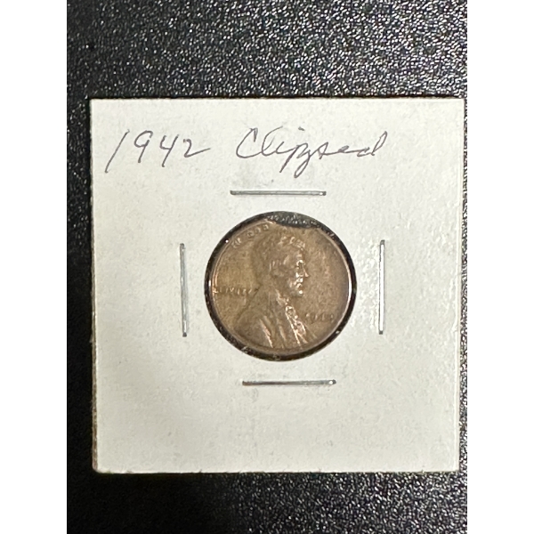 ERROR COIN - Clipped Planchet 1942 Lincoln Wheat Penny - Highly Collectible Piece