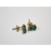 Image 2 : 14K Gold Stud Earrings With Emerald Stones TW: 0.8g