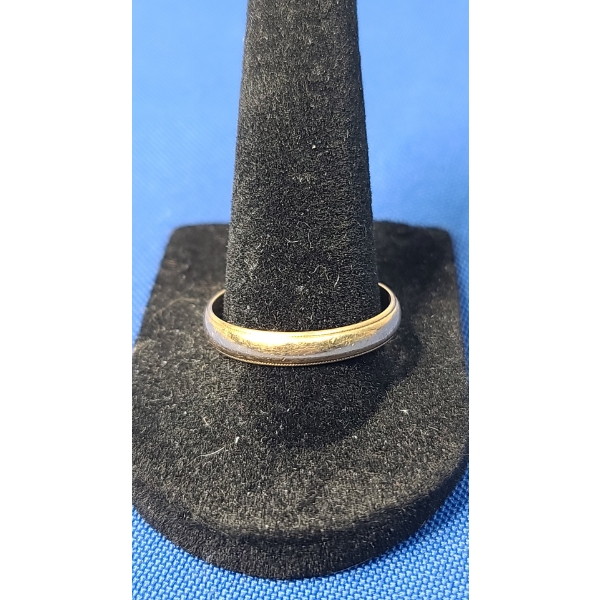 14K Gold Plain Band Ring - Size 10.5- Weight: 3.2g