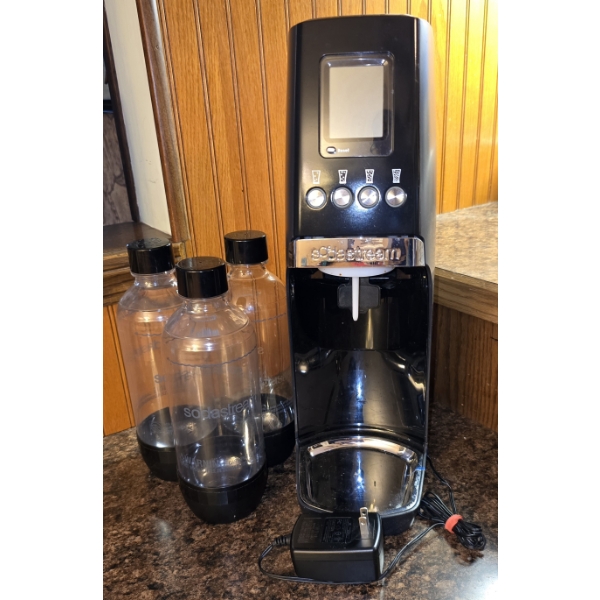 Soda Stream with Digital Display and Variable Levels of Carbonation & 3 Bottles