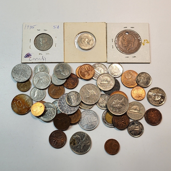 Nice Lot of Assorted World Coins - See Photos! 