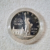 Image 2 : 1986 United States Statue of Liberty Centennial 90% Silver Dollar with Display Case 