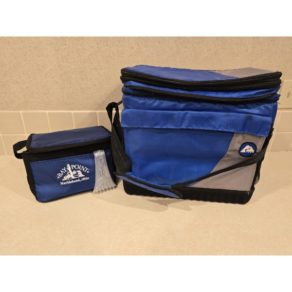 Cooler 15x10x15 and Lunchbox