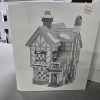Image 2 : 4pc Dickens Christmas Village Pieces