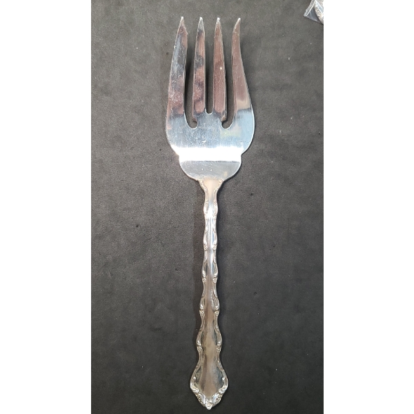 Sterling Silver Reed & Barton Cold Meat Serving Fork - Weight: 89.0g