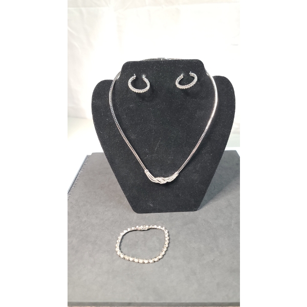 Costume Necklace , Earrings & Bracelet