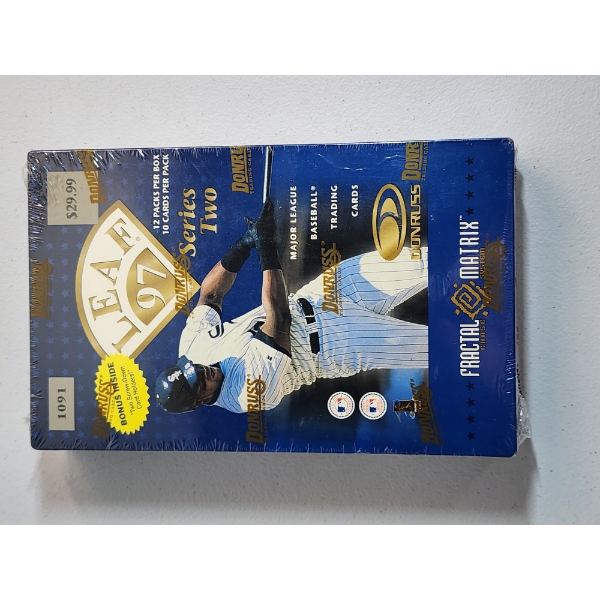 Sealed 1997 Leaf Donruss Series 2 MLB Trading Cards: 12 Packs, 10 Cards per Pack