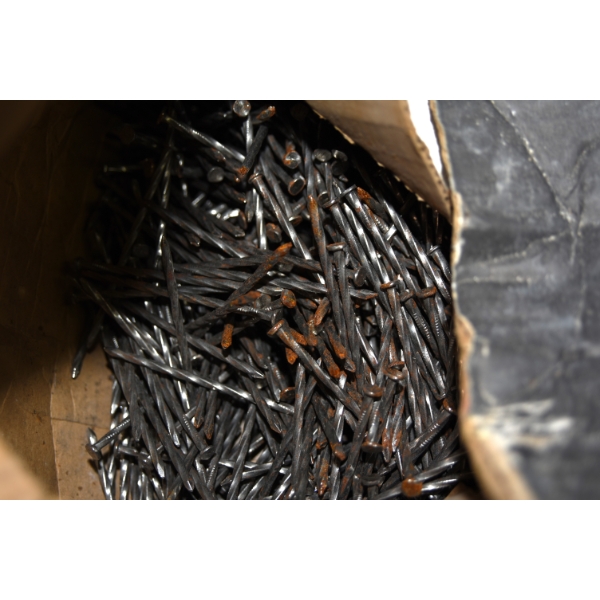 Box of Spiral STD 3-1/4 & Clout Nails