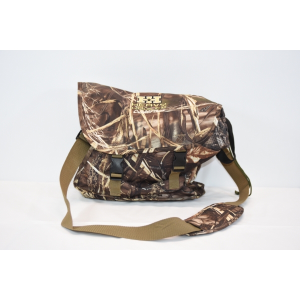 Box Lot Hunting Related Items