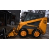 Image 4 : Case 410 Skid Steer With Bucket