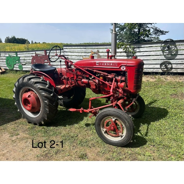 International Harvester Farmall Super A Tractor 
