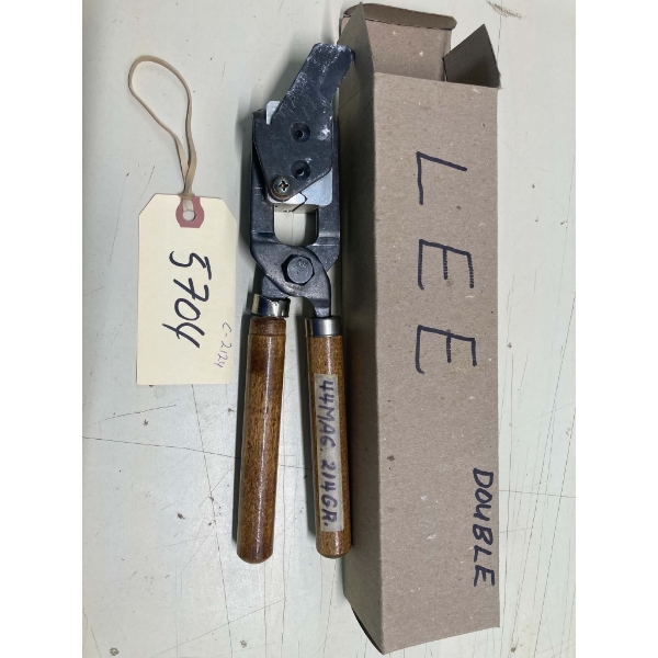Lee Double Cavity Mold With Handle .44 Caliber 214 Grain