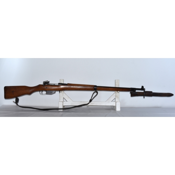 Ross M1910 Bolt Action .303 British Caliber Rifle With Bayonet