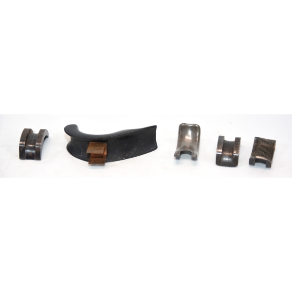 4 Trigger Shoes & 1 Grip Spacer