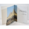 Image 5 : Box Lot Pyramid Books