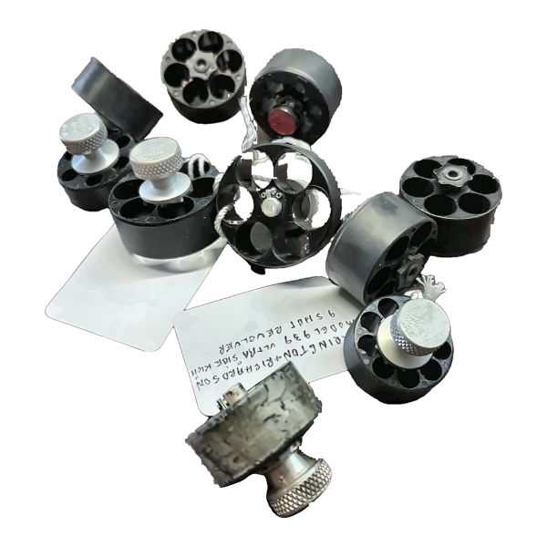 Assorted Revolver Speedloaders (10) – incl. S&W Model 17 6-Shot & H&R 939 9-Shot (.22)