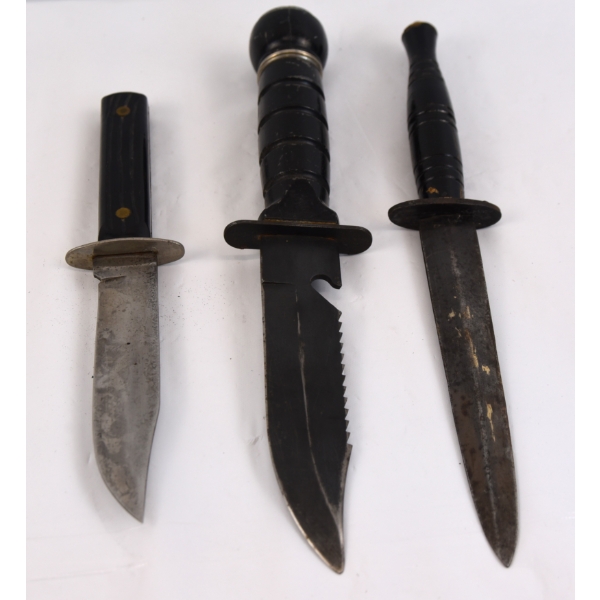 Box Lot Assorted  Blade Knifes With Sheaths
