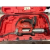 Image 3 : Milwaukee M18 Cordless Grease Gun Kit