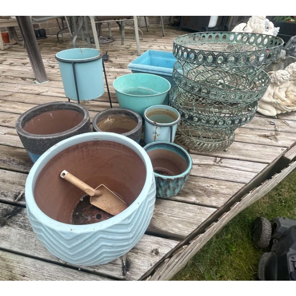 Assorted Metal & Plastic Planters