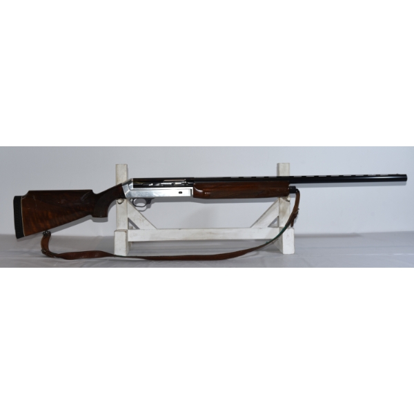 Benelli SL-80 Series 121 Semi Automatic 12 Gauge Shotgun