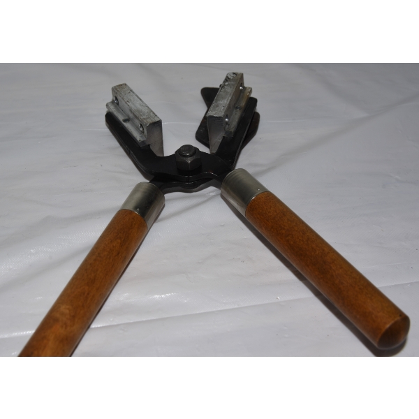 LEE Precision Mold- Double Cavity 