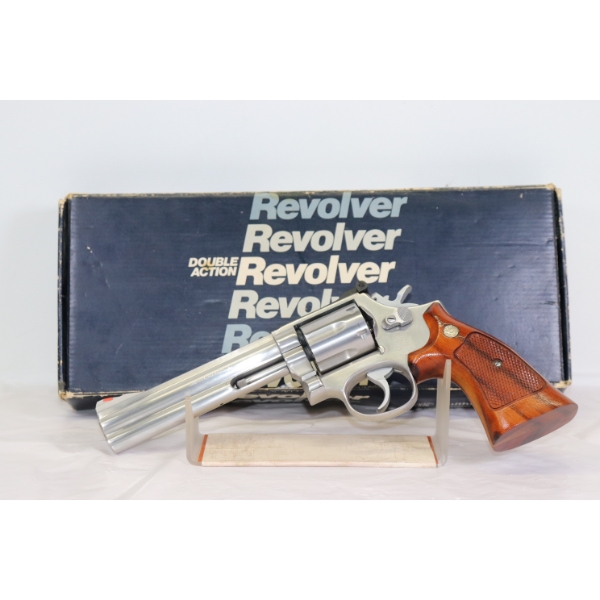 Smith & Wesson Model 686 357 Magnum Caliber Revolver Handgun