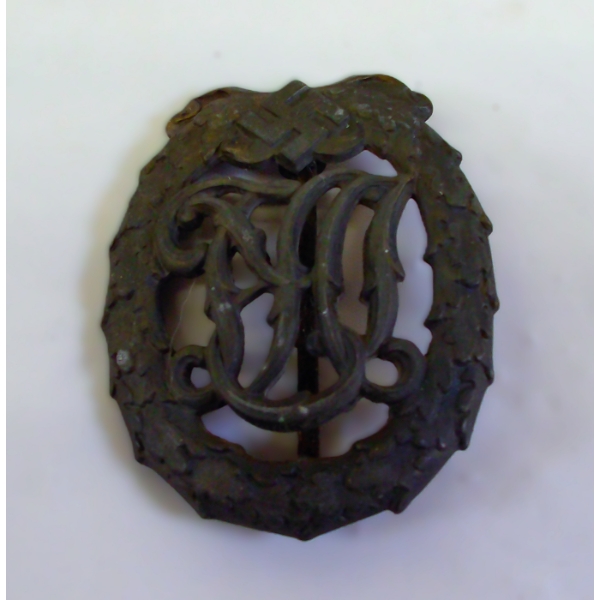 Third Reich Social Welfare Medal Pin