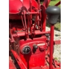 Image 8 : International Harvester Farmall 140