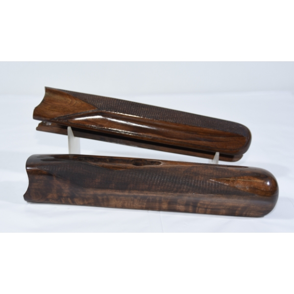 2 Walnut Wood Shotgun Forend With Checkering And A High  Gloss Finish 