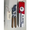 Image 1 : Lee Double Cavity Mold With Handle .44 Caliber 240 Grain