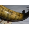 Image 6 : Rare 1775 Scrimshaw British Powder Horn with Map Decoration & Brass Spout
