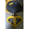 Image 3 : DeWalt Adjustable Height Shop Stool