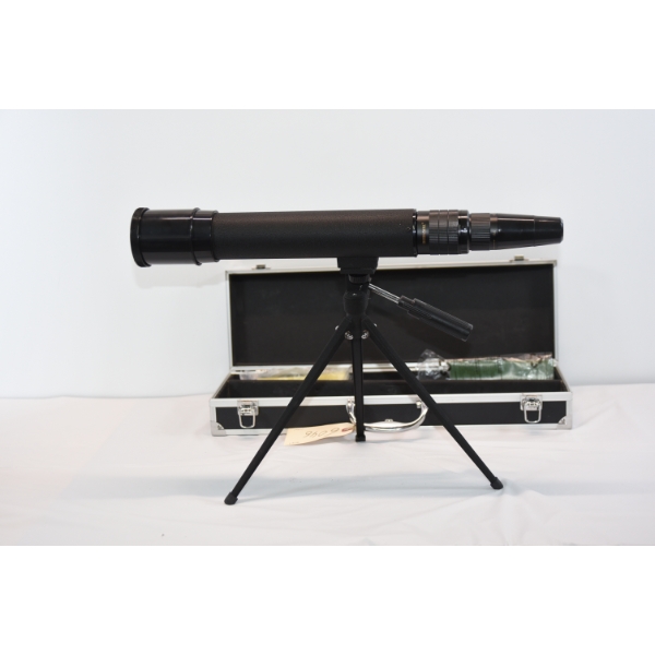 Bushnell Spotting Scope With Tripod 15x-45x Zoom in Aluminum Case