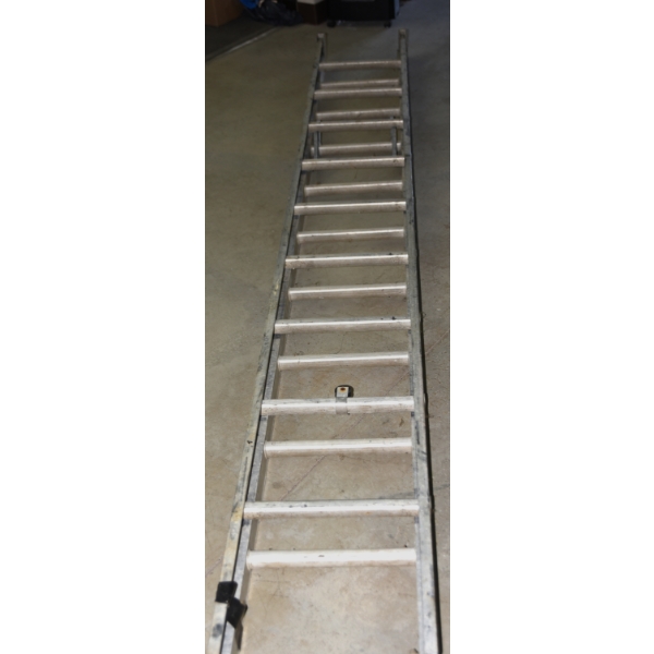 Aluminum Extension Ladder 
