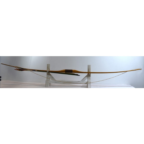 Vintage Indian Archery Recurve Bow With Arrows