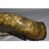 Image 14 : Rare 1775 Scrimshaw British Powder Horn with Map Decoration & Brass Spout