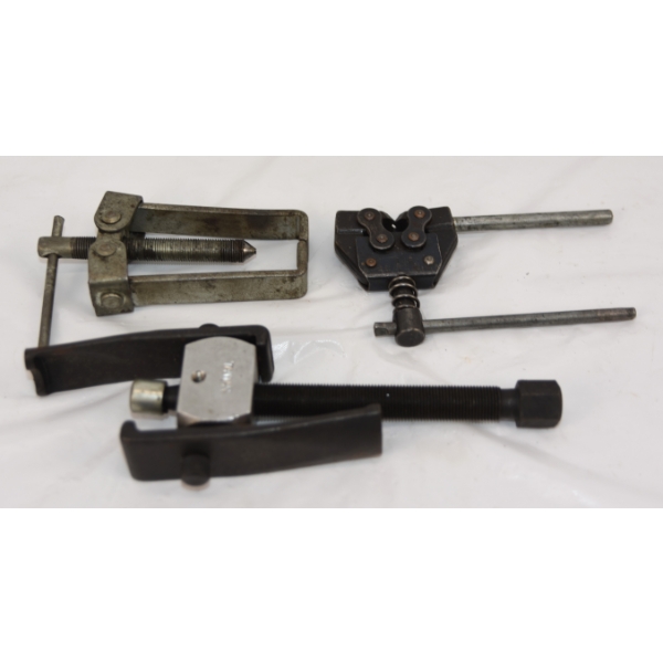 2 Pulleys & Heavy Duty Roller Chain Breaker/Splitter 