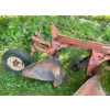 Image 5 : International Harvester Model 60 3-Bottom Plow 
