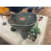 Image 3 : Vintage Atlas Sound Horn Speaker & Shop Scale