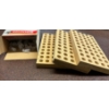 Image 1 : 3 Wooden Martini Henry Reloading Blocks & .36 Kg Winchester Wads