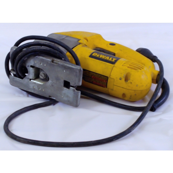 DeWalt Corded jigsaw 5.5 Amp Motor