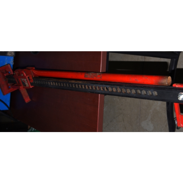 Farm Jack 48"