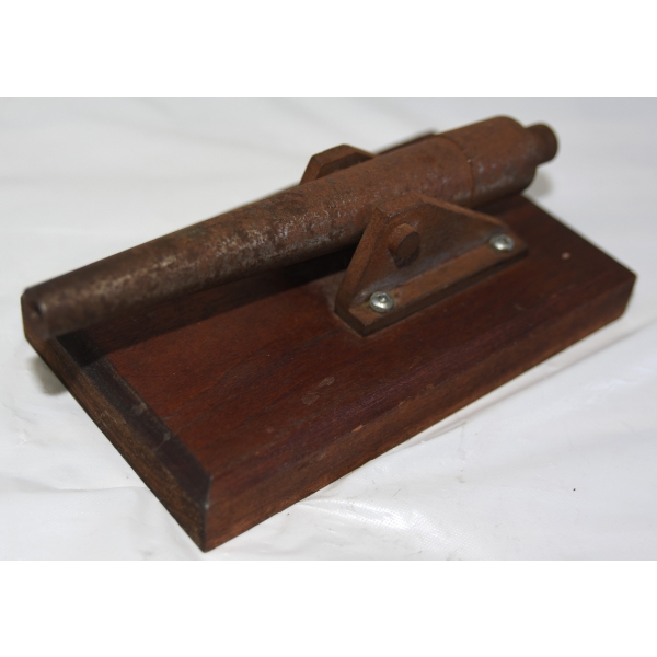 Decorative Wall Mounted Toy Cannon 