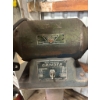 Image 2 : Vintage Electric Bench Grinder 