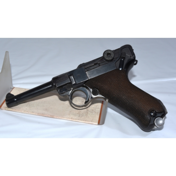 Luger 1939 Semi Automatic 9mm Caliber Handgun