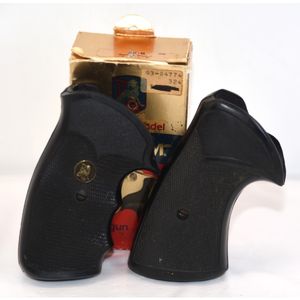 Pair Of Pachmayr Revolver Rubber Grips Excellent Condition For K & L Frame Smith & Wesson