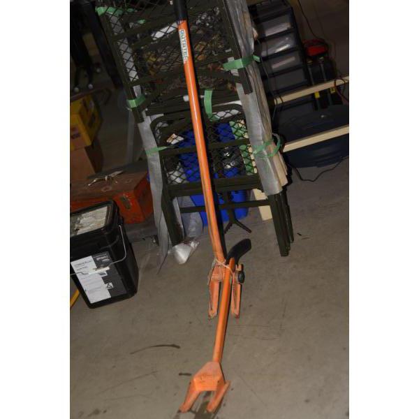 2 Gutster Flooring Demolition Bar – Heavy Duty Floor Removal Tool